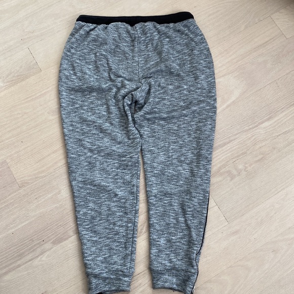 H&M Divided Sweat Pants Joggers - Medium - Picture 5 of 5